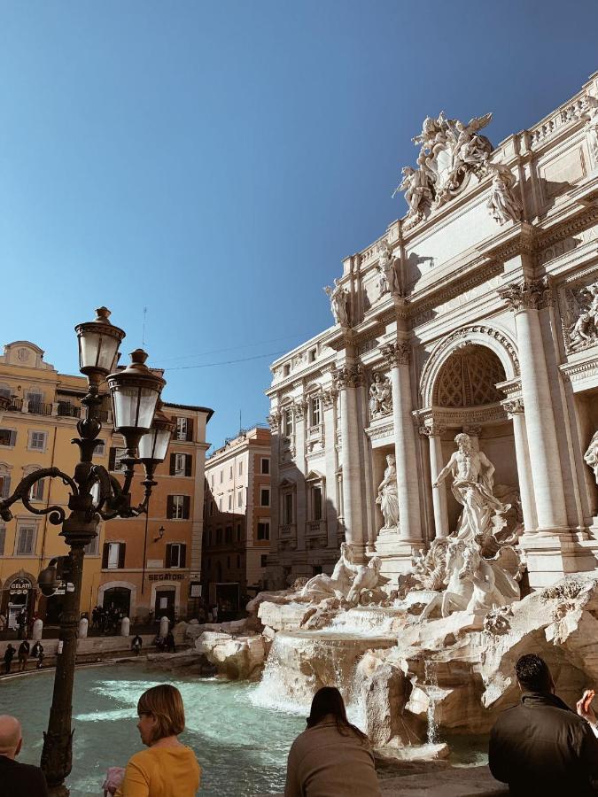 Residenza Tritone Luxury Guest House Trevi Fountain 로마 외부 사진