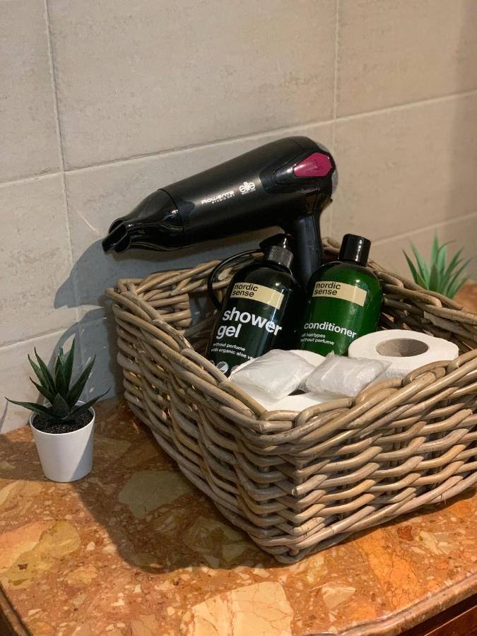 Residenza Tritone Luxury Guest House Trevi Fountain 로마 외부 사진