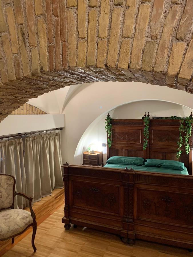 Residenza Tritone Luxury Guest House Trevi Fountain 로마 외부 사진