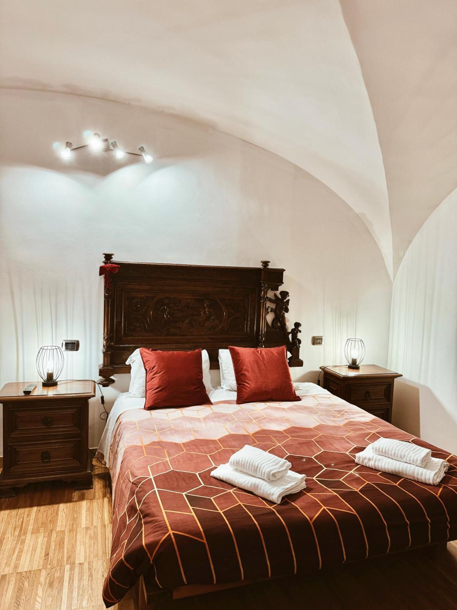 Residenza Tritone Luxury Guest House Trevi Fountain 로마 외부 사진