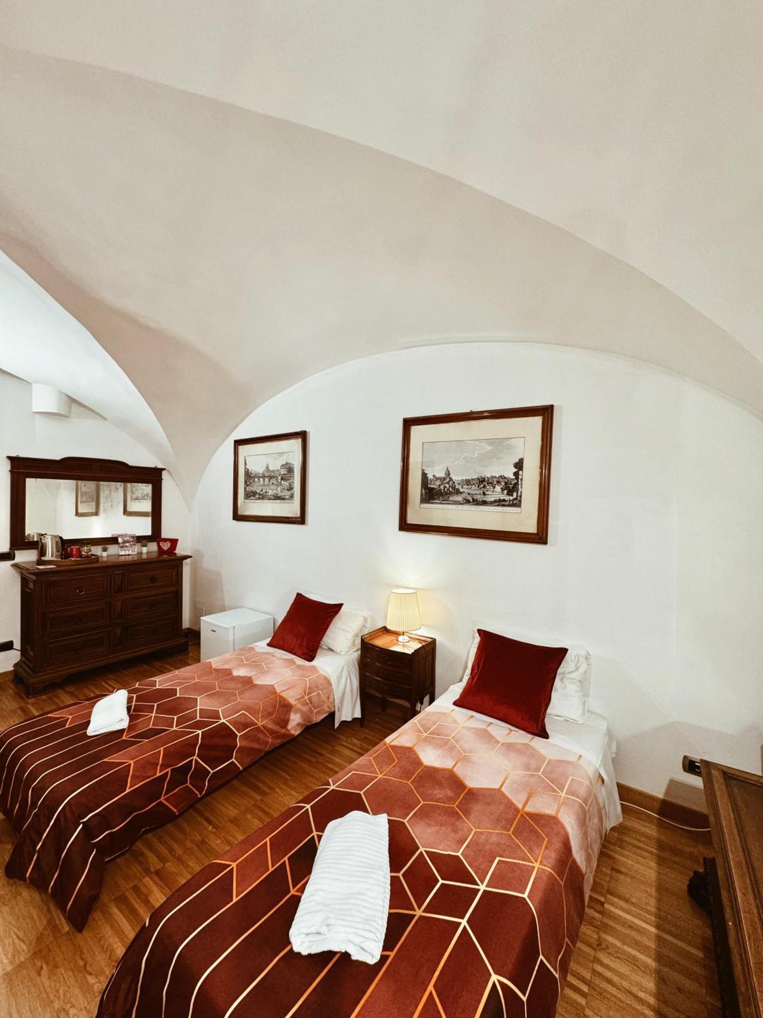 Residenza Tritone Luxury Guest House Trevi Fountain 로마 외부 사진