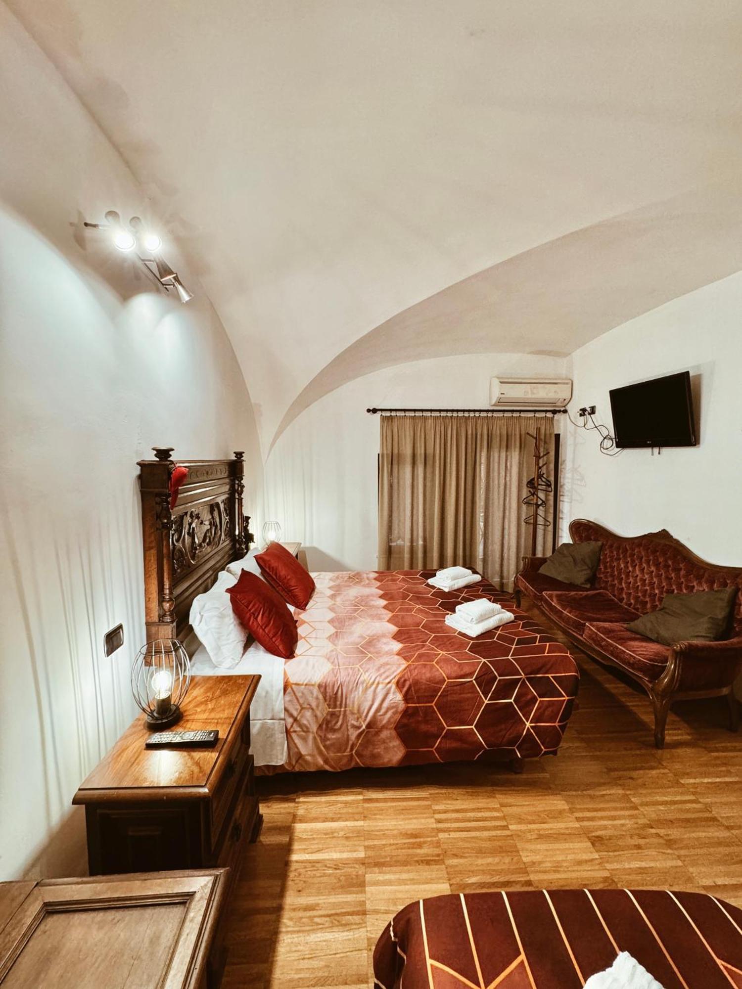 Residenza Tritone Luxury Guest House Trevi Fountain 로마 외부 사진