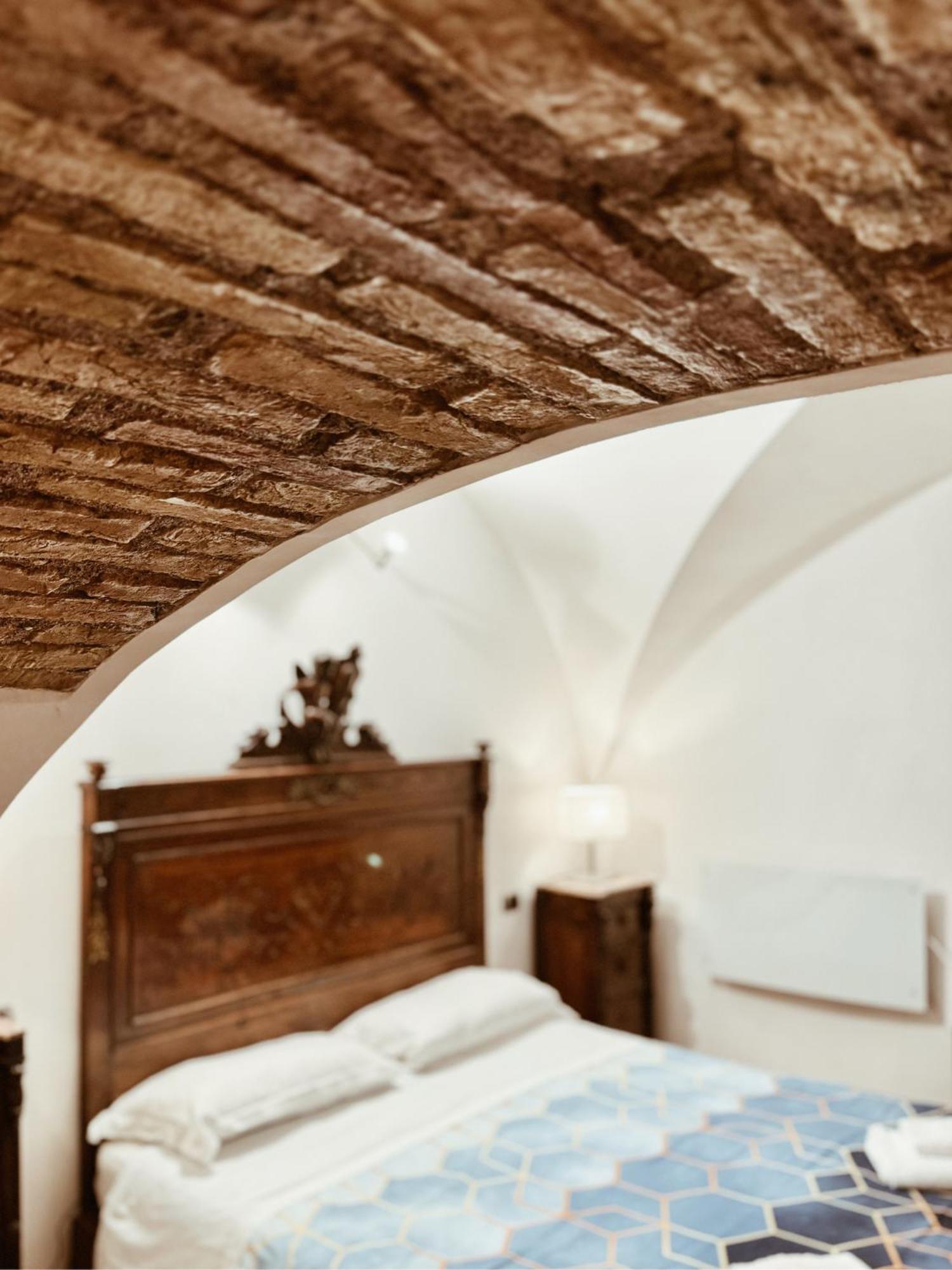 Residenza Tritone Luxury Guest House Trevi Fountain 로마 외부 사진