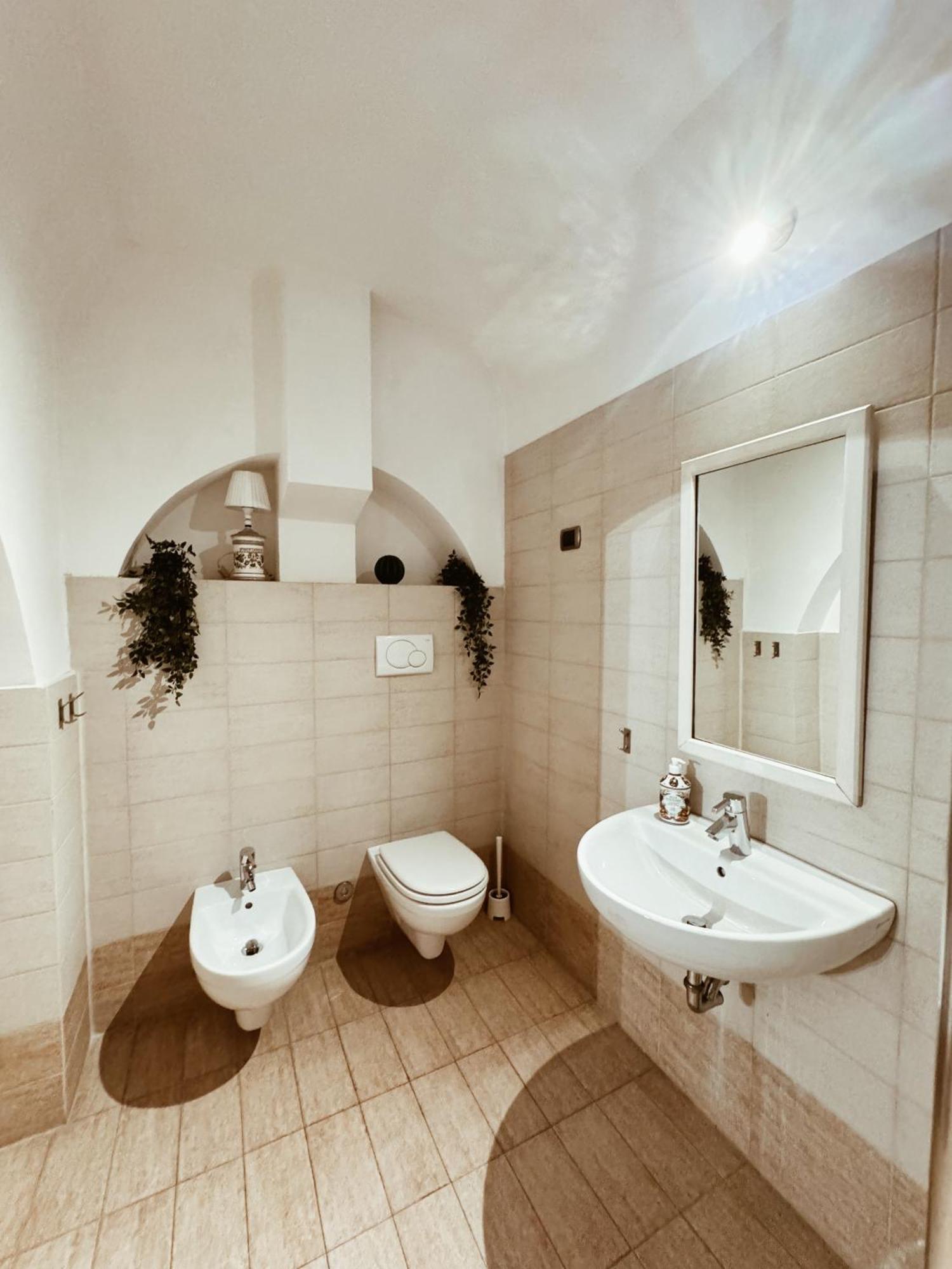 Residenza Tritone Luxury Guest House Trevi Fountain 로마 외부 사진